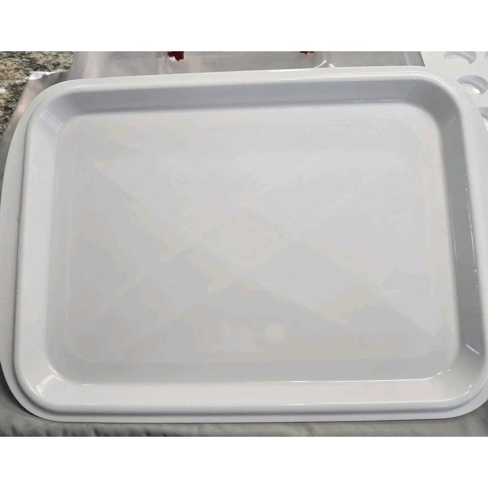 Rubbermaid Cupcake Devil Egg Cake Carrier Red